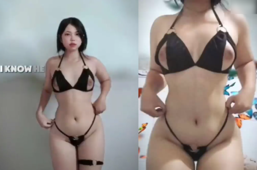 Cô nàng ăn mặc táo bạo khiến khán giả không thể rời mắt