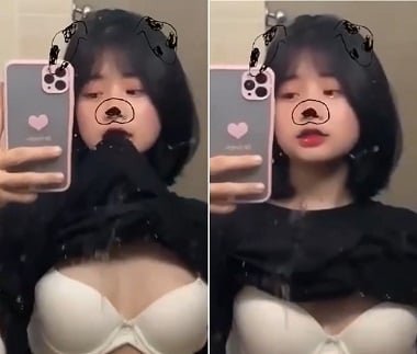 Sinh viên thích hiển thị vòng một cho bạn xem gây tò mò
